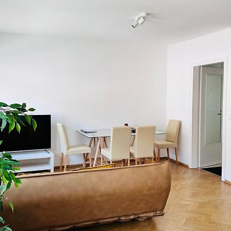 New - Cozy Apartment,Kitchen,Netflix And More Essen Buitenkant foto