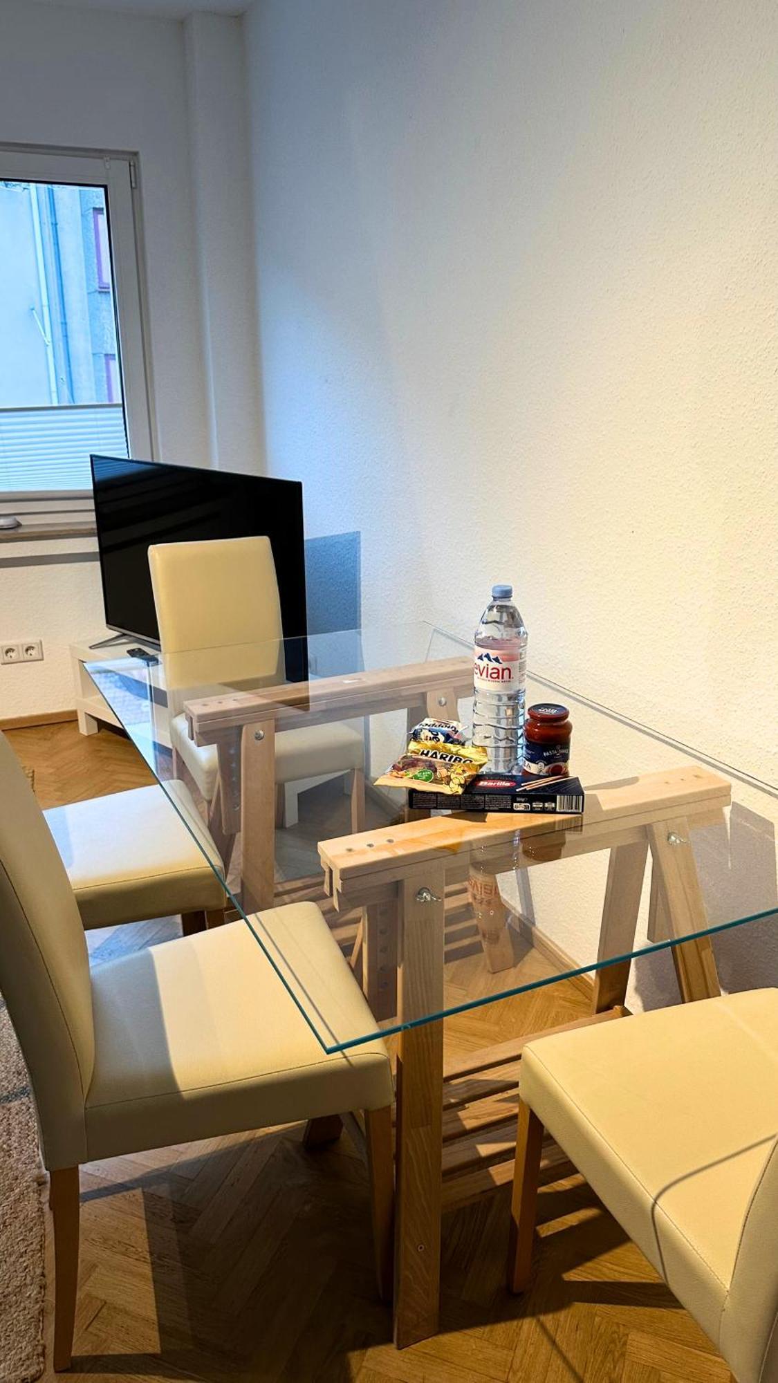 New - Cozy Apartment,Kitchen,Netflix And More Essen Buitenkant foto