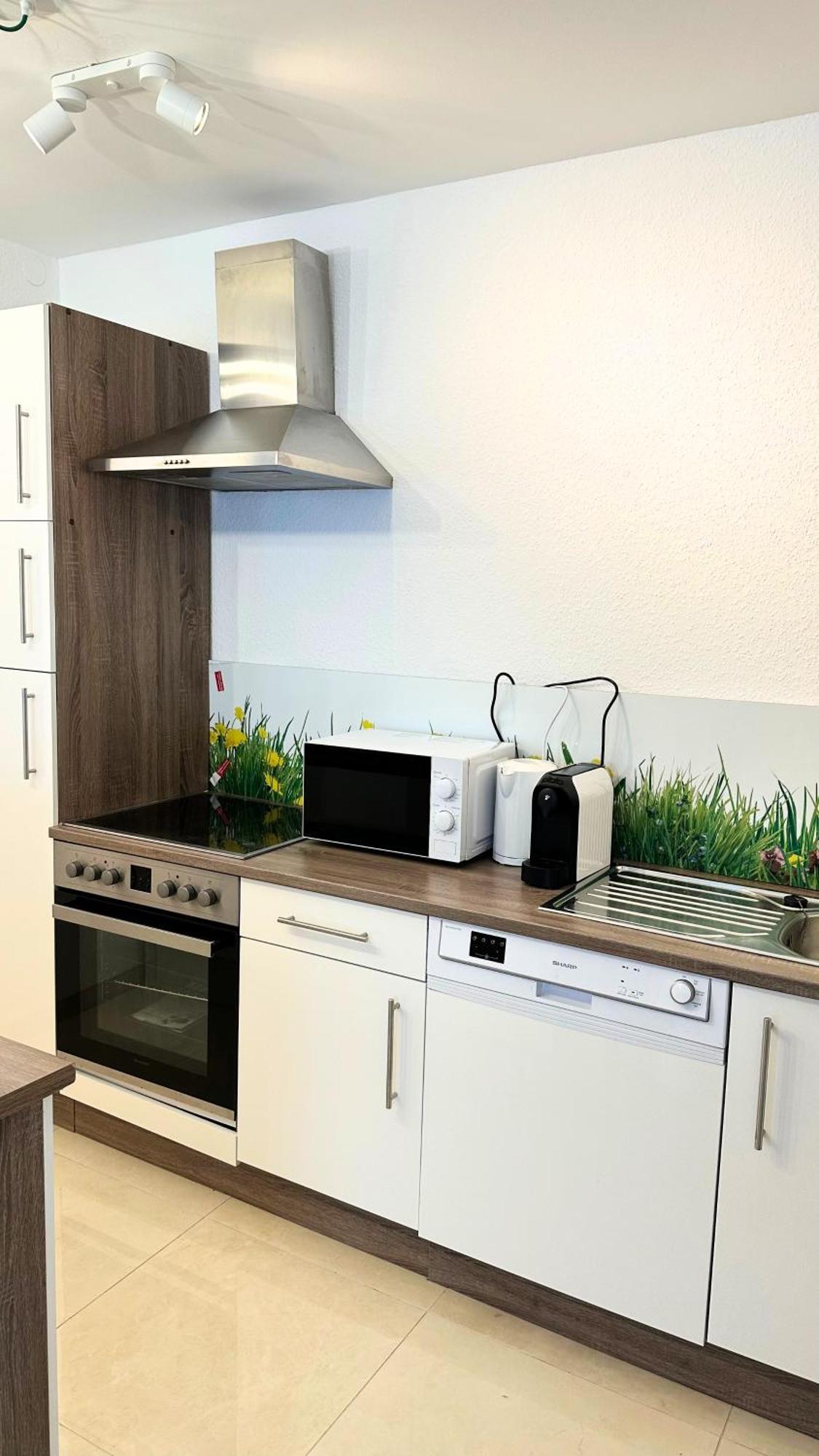 New - Cozy Apartment,Kitchen,Netflix And More Essen Buitenkant foto